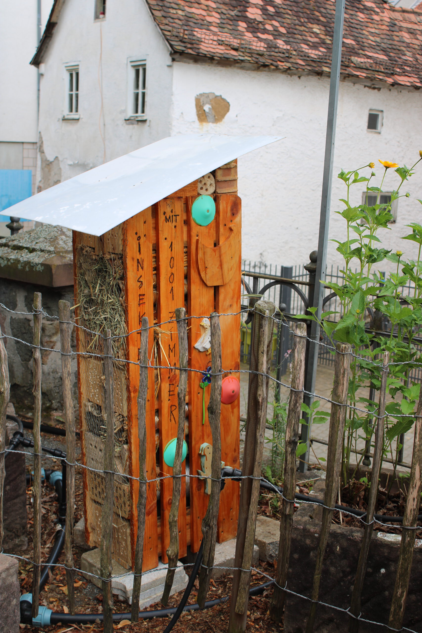 Einweihung des Insektenhotels